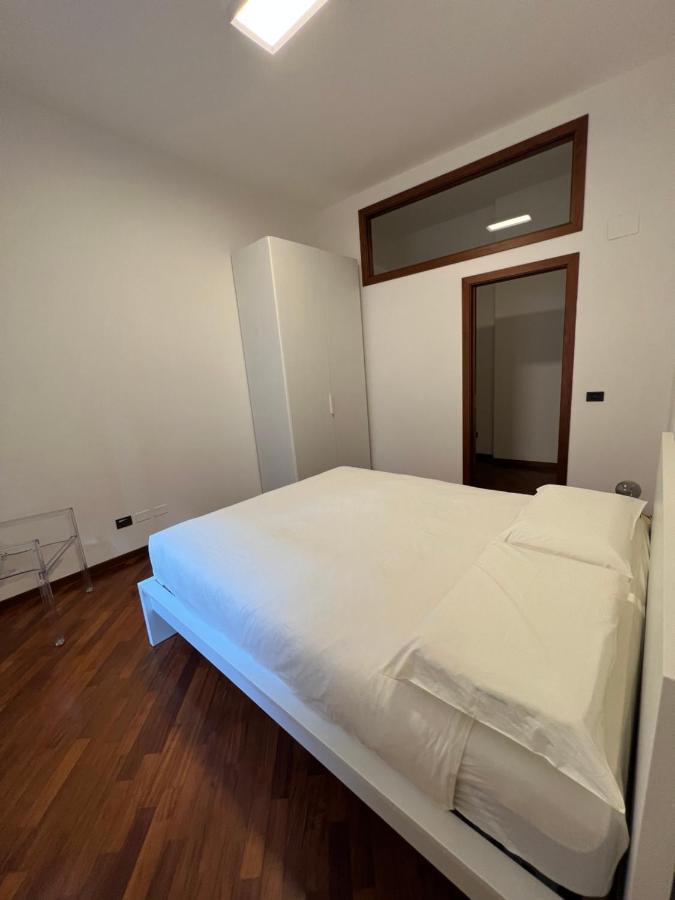 Effealatapartments - Appartamento Del Duca เซนีกัลเลีย ภายนอก รูปภาพ